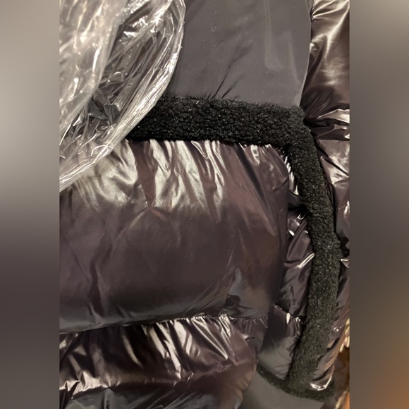 NWT Mackage Miya Shearling Trim Puffer Jacket Medium - Picture 10 of 10